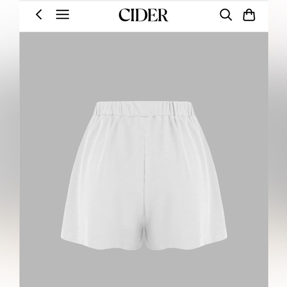 Cider White Shorts - Picture 2 of 3